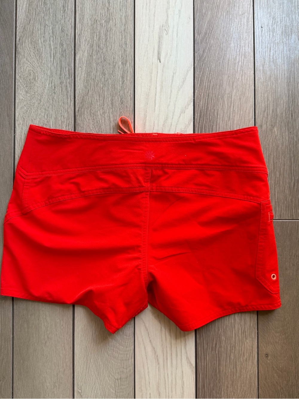 Athleta Clearwater 4" Short - Picture 8 of 8